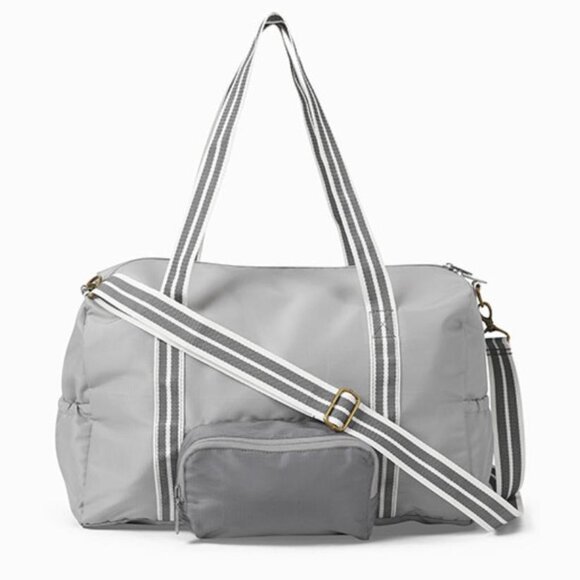 Thirty One - Travel Duffle - Whisper Grey Colorblock - Picture 1 of 1